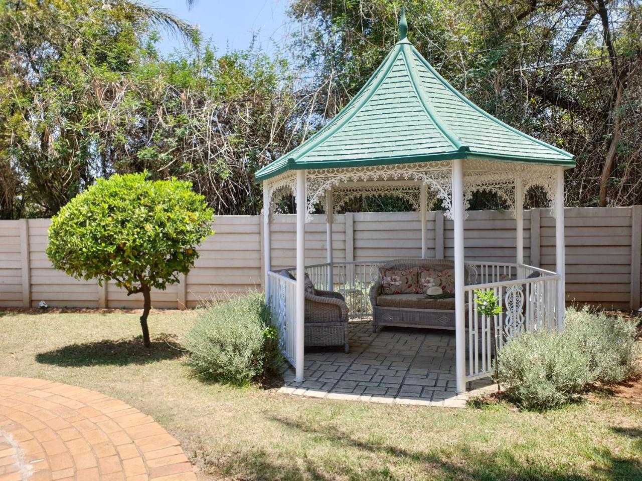 Nouveau Studios Pretoria Exterior photo